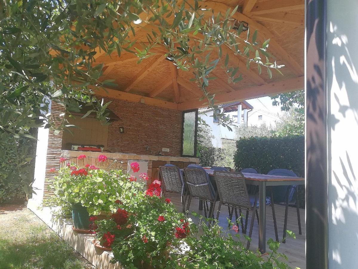 Apartments Mirela Пореч Экстерьер фото
