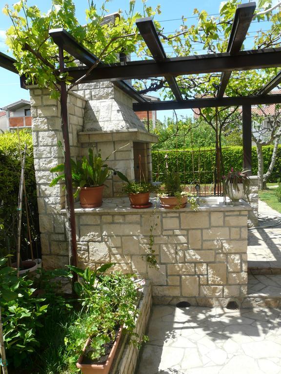 Apartments Mirela Пореч Экстерьер фото