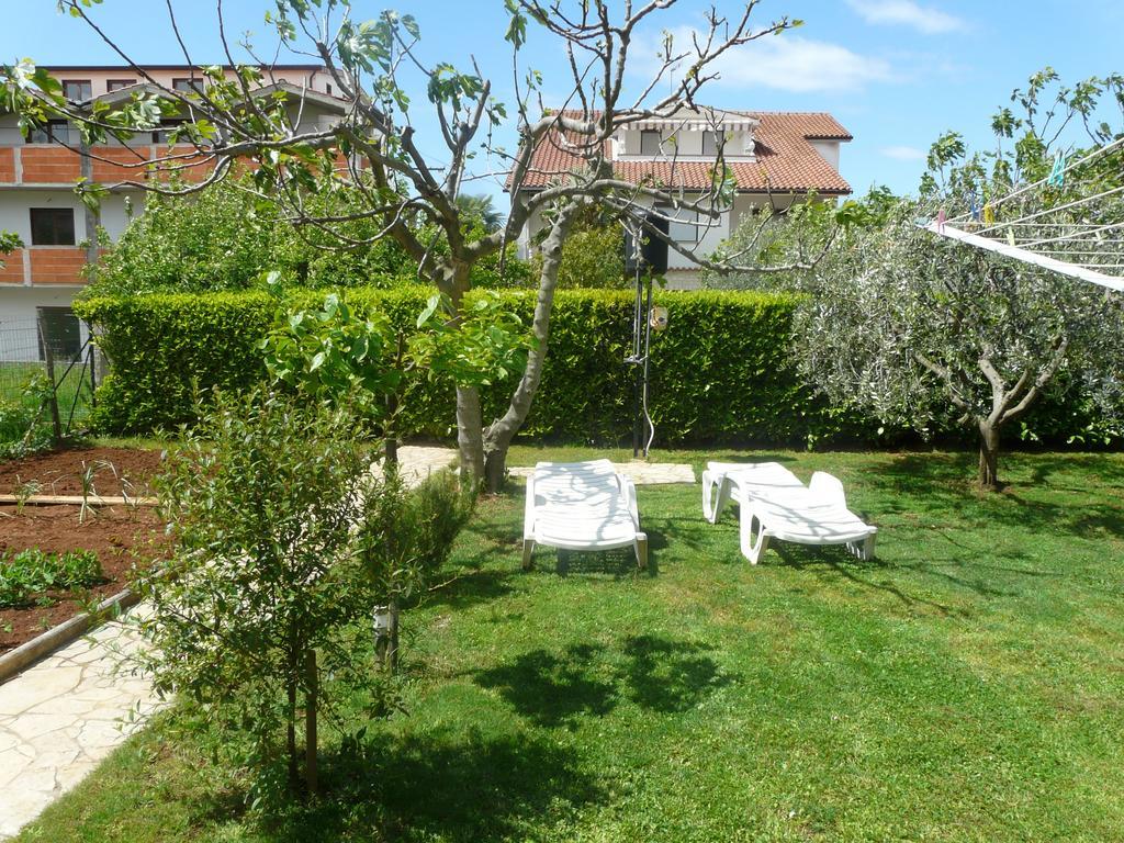 Apartments Mirela Пореч Экстерьер фото