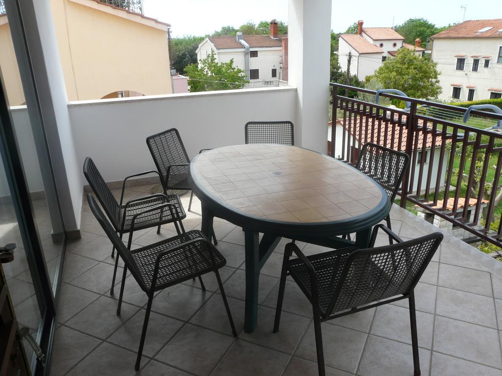 Apartments Mirela Пореч Экстерьер фото