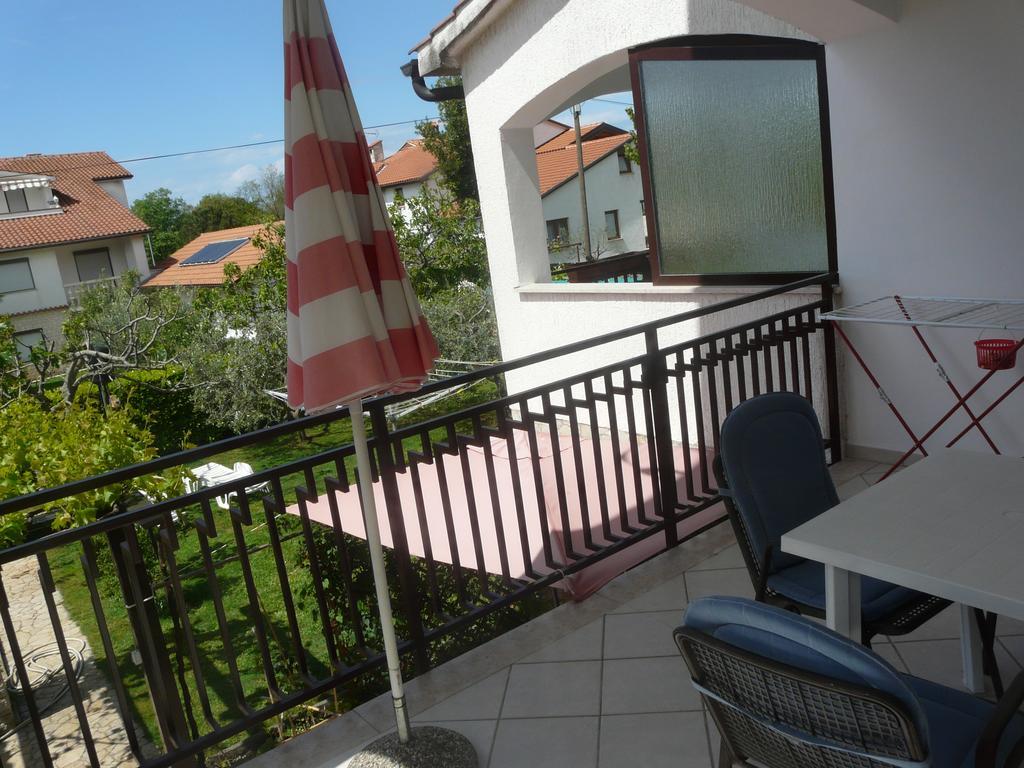 Apartments Mirela Пореч Экстерьер фото