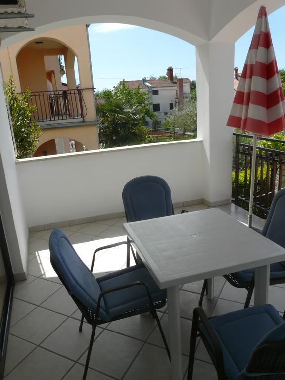 Apartments Mirela Пореч Экстерьер фото