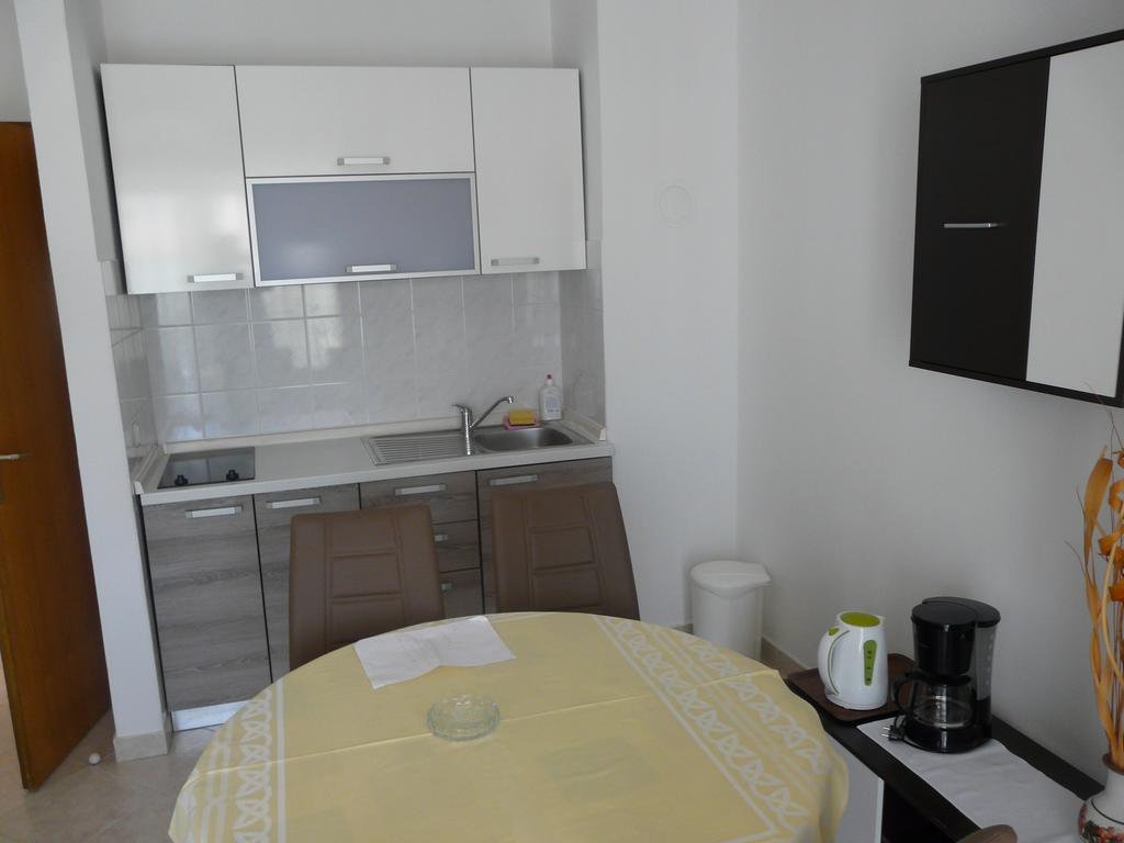 Apartments Mirela Пореч Экстерьер фото
