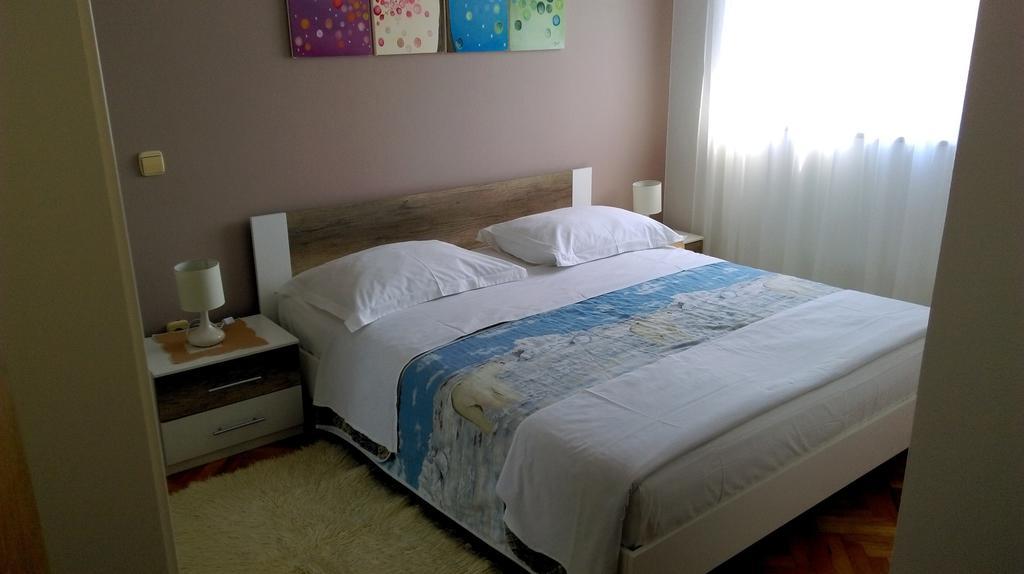 Apartments Mirela Пореч Экстерьер фото